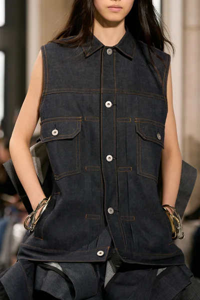 Look 36